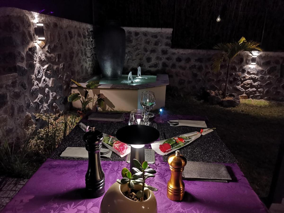 Hostal 170 Room 16 Service Appartement Le Tampon Bagian luar foto